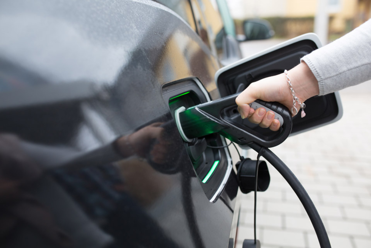 Elektro­mobilität bei Elektrotechnik Mayer GmbH & Co. KG in Blaubeuren-Asch