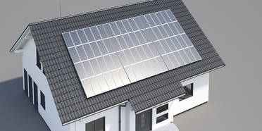 Umfassender Schutz für Photovoltaikanlagen bei Elektrotechnik Mayer GmbH & Co. KG in Blaubeuren-Asch