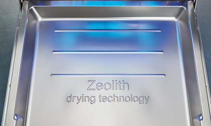 Zeolith Trocknen – Für glänzende Spülergebnisse bei Elektrotechnik Mayer GmbH & Co. KG in Blaubeuren-Asch