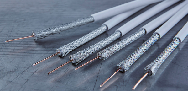 Kabel- und Steckverbinder bei Elektrotechnik Mayer GmbH & Co. KG in Blaubeuren-Asch