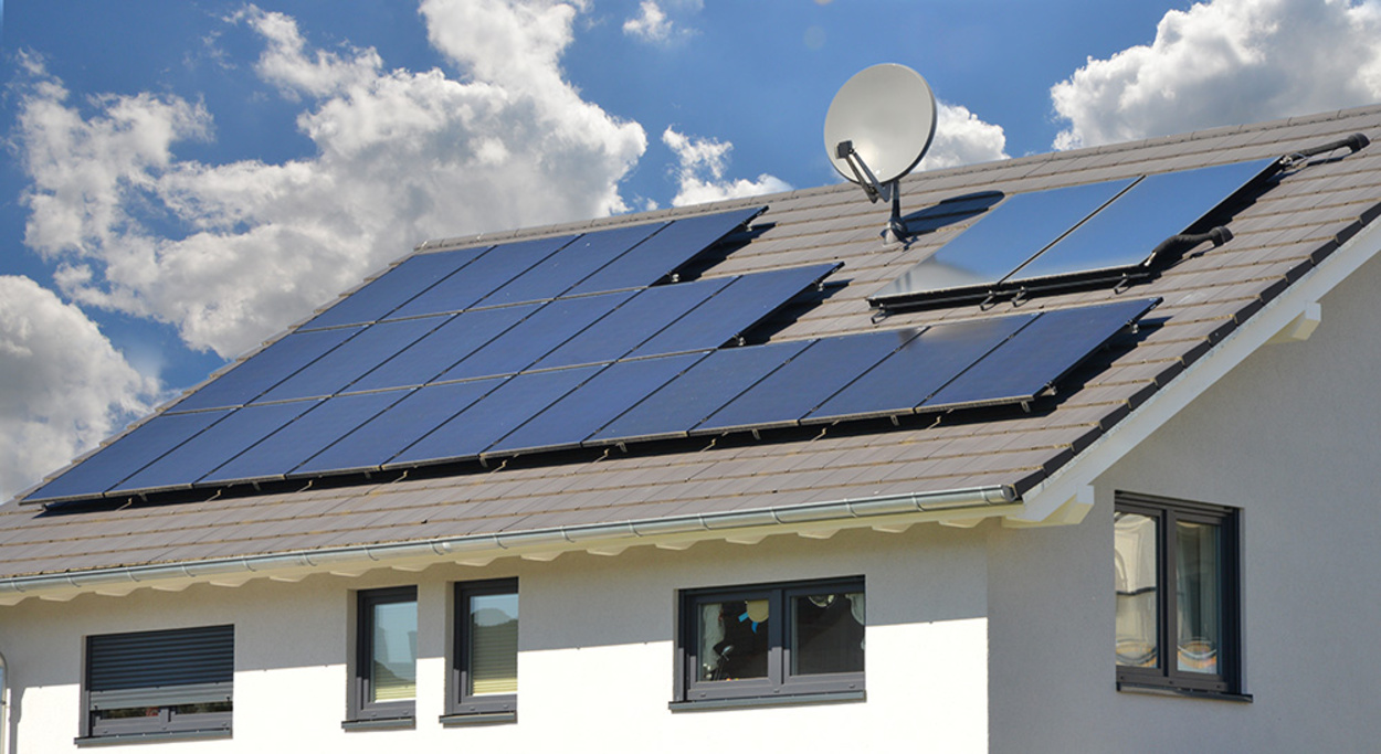 Photovoltaik bei Elektrotechnik Mayer GmbH & Co. KG in Blaubeuren-Asch
